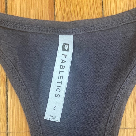 Fabletics Women's Gray Tank Top with Back Keyhole size Small Bundle 4/$24 Sale - Picture 2 of 5